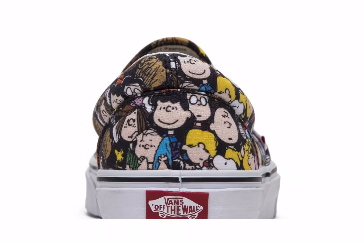 Peanuts x Vans Classic Slip-On The Gang, view 8