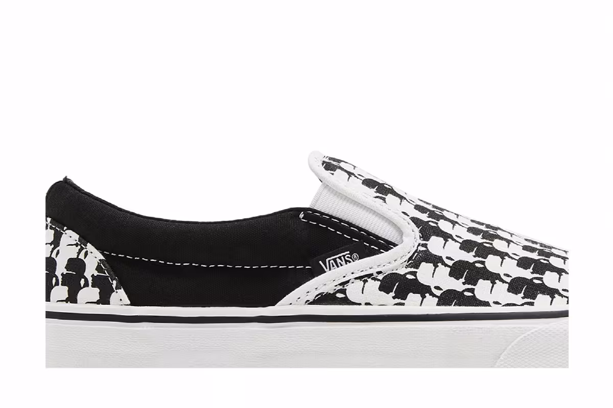 Karl Lagerfeld x Vans Classic Slip-On True White, view 3