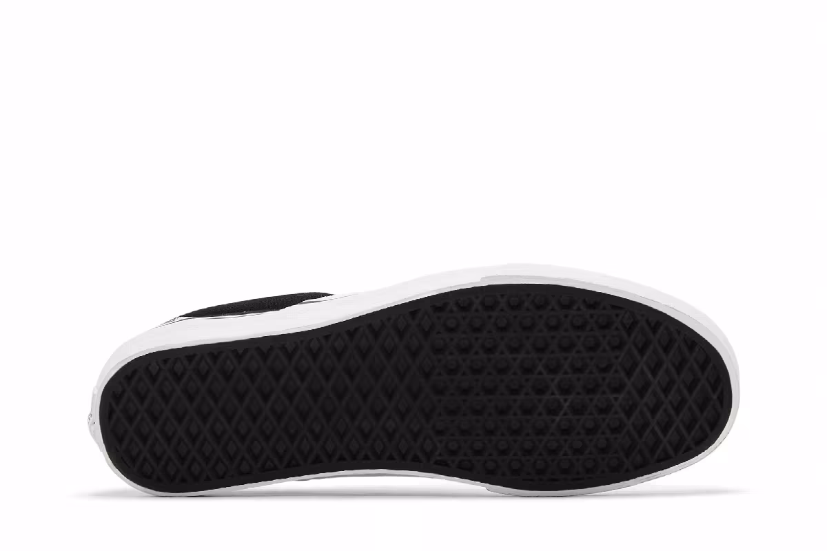 Karl Lagerfeld x Vans Classic Slip-On True White, view 5