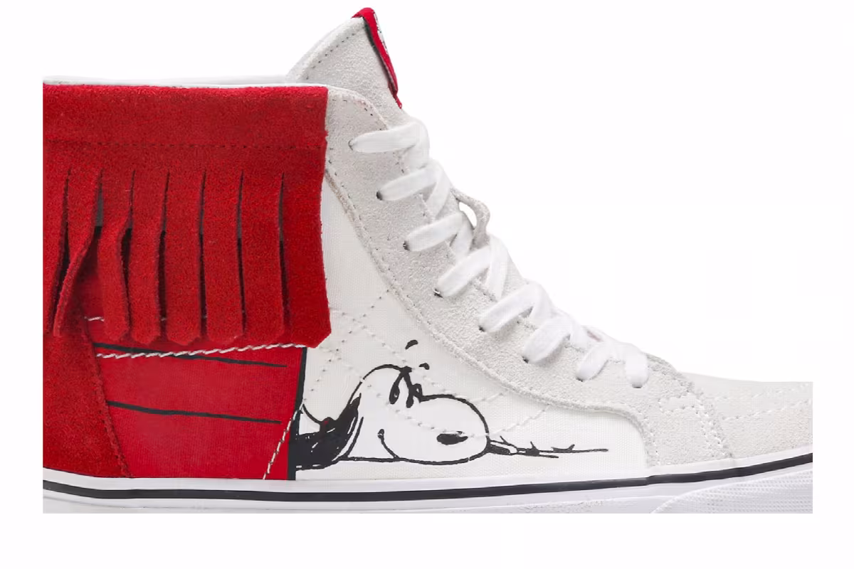 Peanuts x Vans Sk8-Hi Moc Dog House, view 3