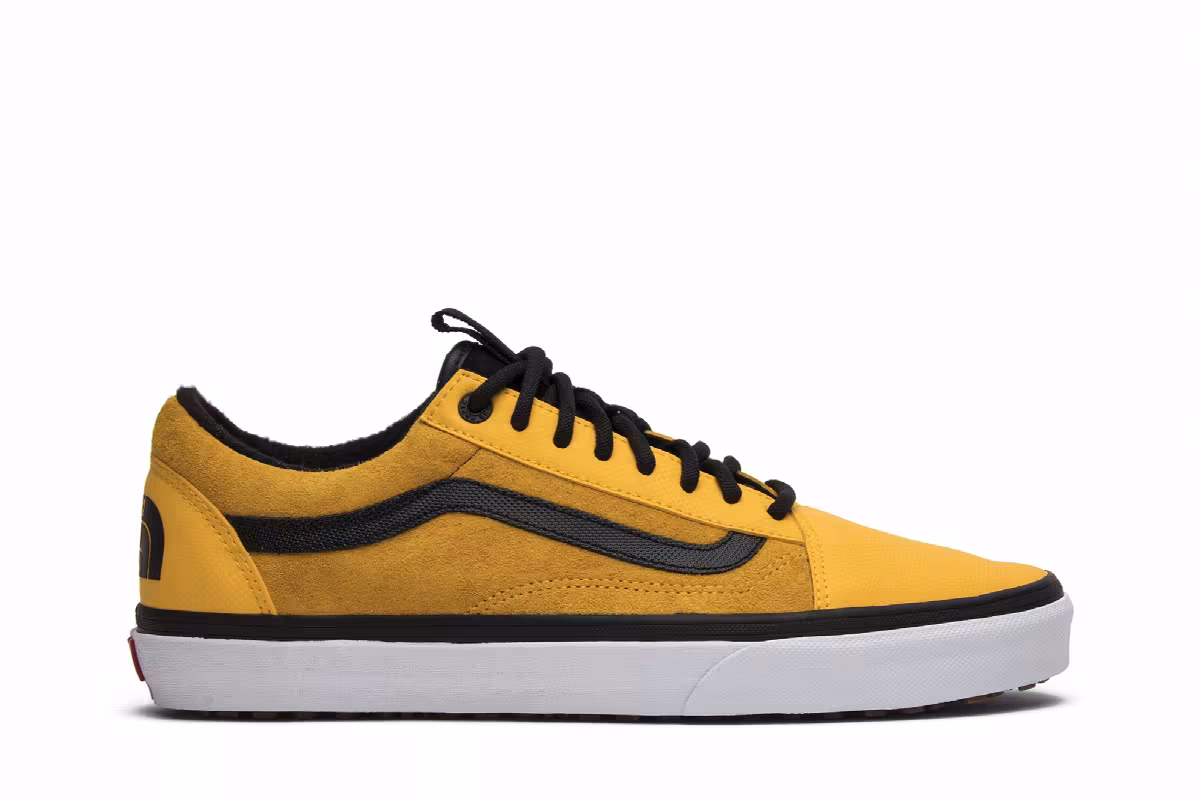 The North Face x Vans Old Skool MTE DX Yellow, view 2