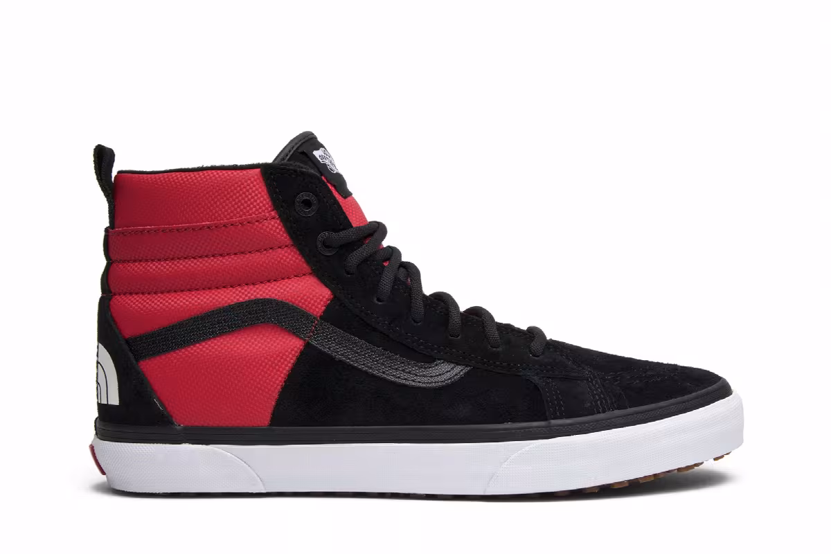 The North Face x Vans Sk8-Hi 46 MTE DX Red, view 2