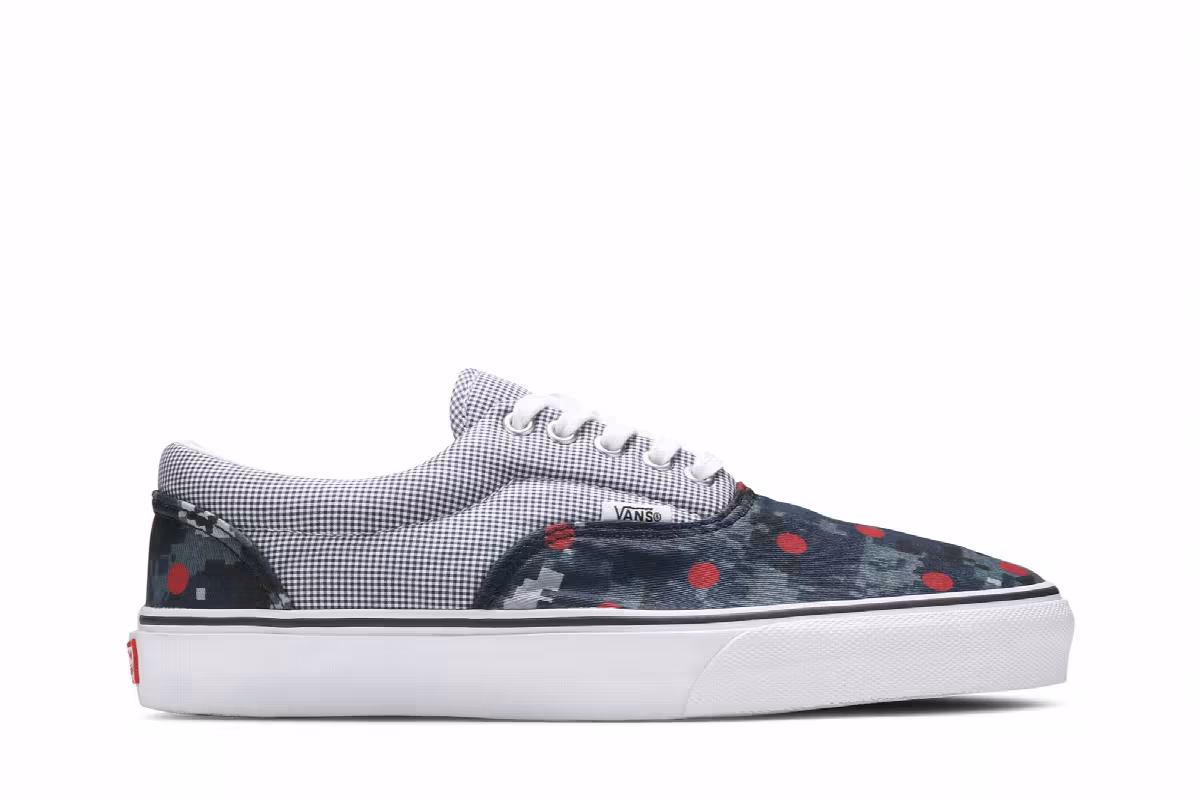 Supreme x Comme des Garçons x Vans Era Digital Camo, view 2