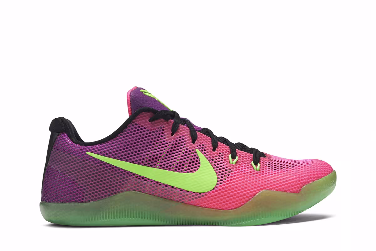 Nike Kobe 11 Mambacurial, view 2