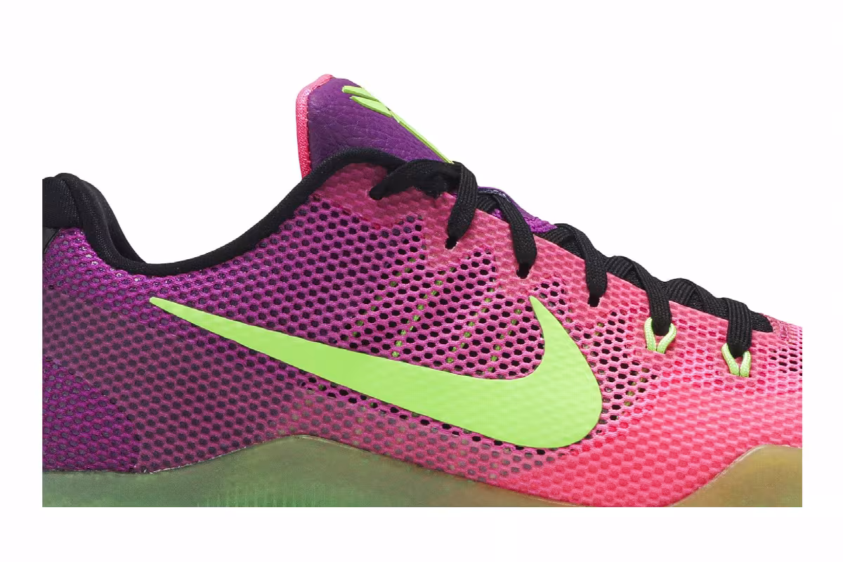 Nike Kobe 11 Mambacurial, view 3