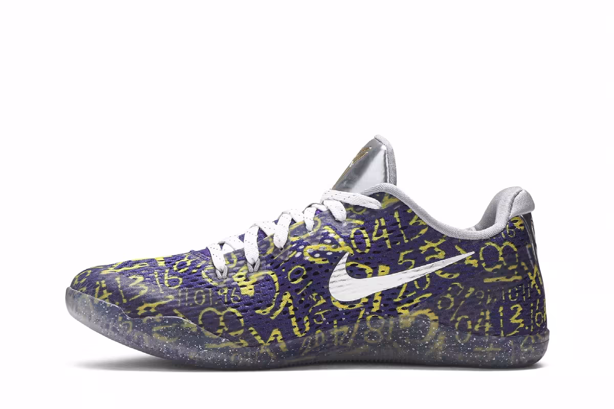Nike Kobe 11 Mamba Day iD, view 4