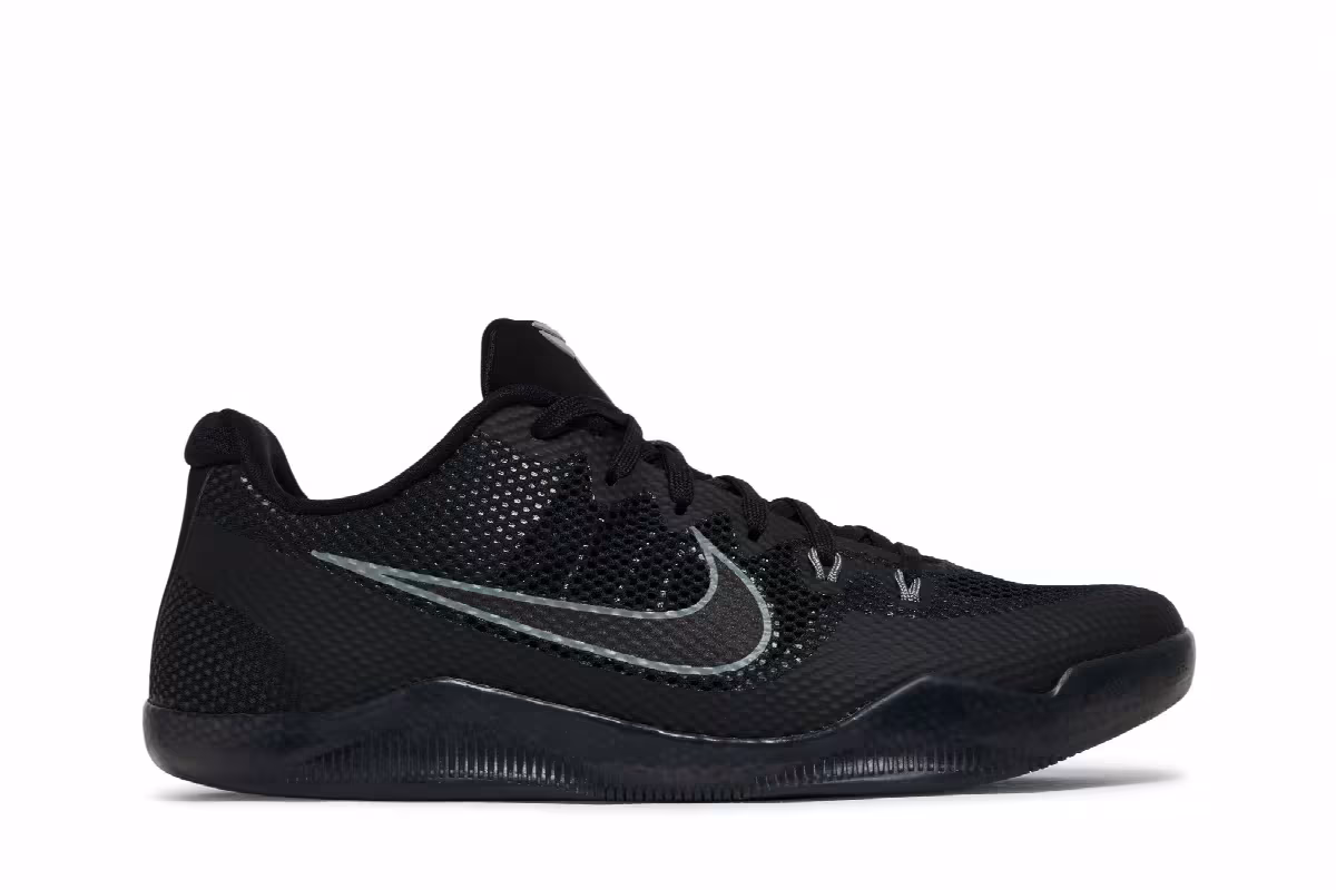 Nike Kobe 11 Dark Knight, view 2