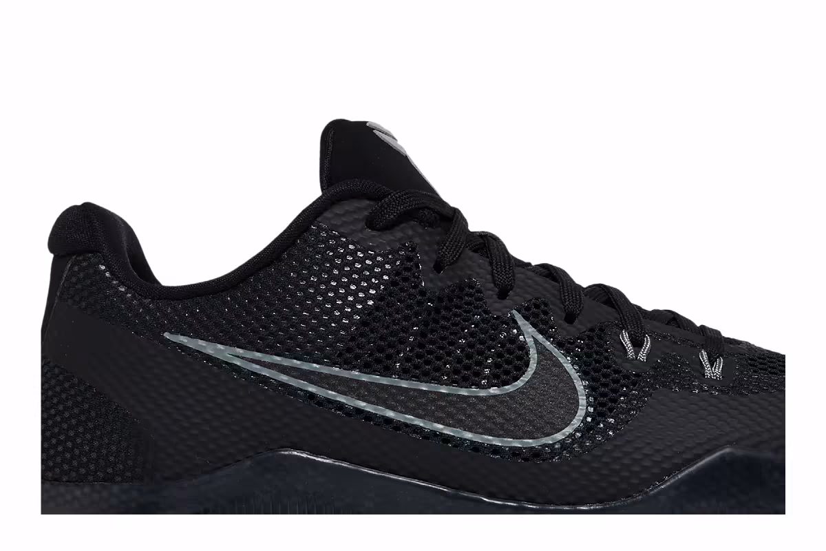 Nike Kobe 11 Dark Knight, view 3