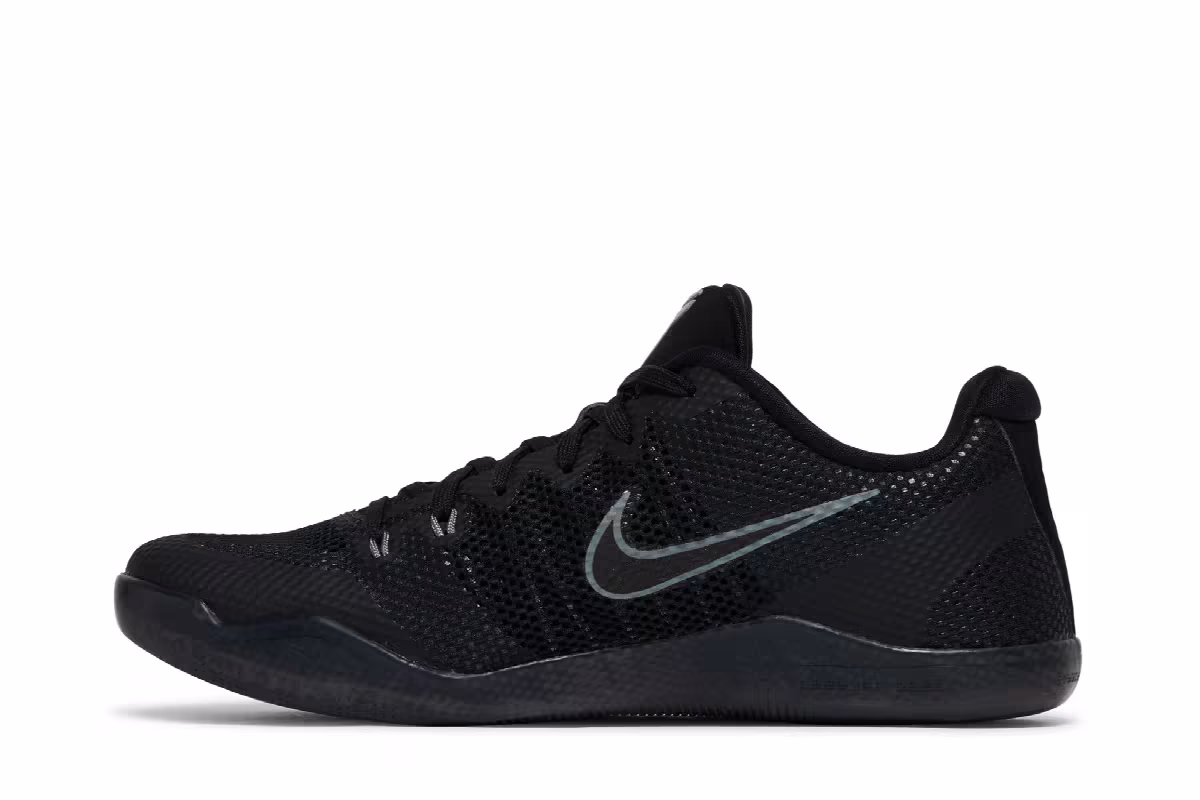 Nike Kobe 11 Dark Knight, view 4