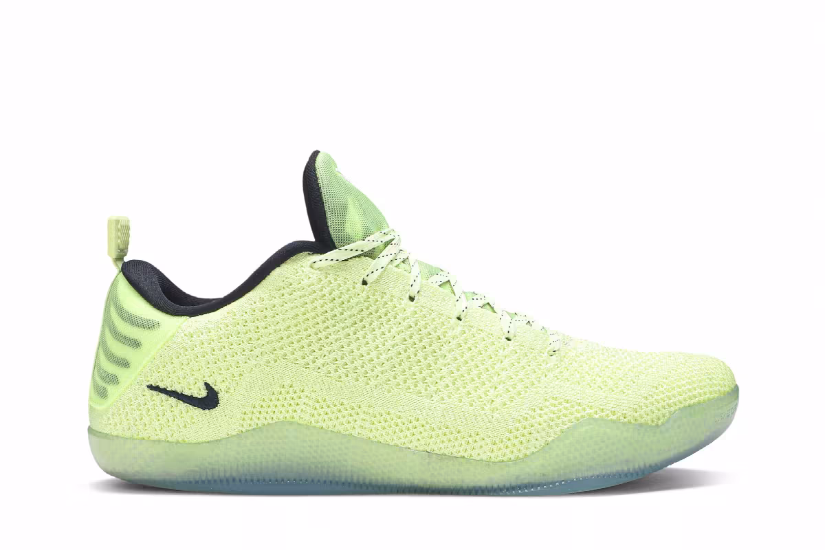 Nike Kobe 11 Elite Low 4KB Ghost of Christmas Past, view 2