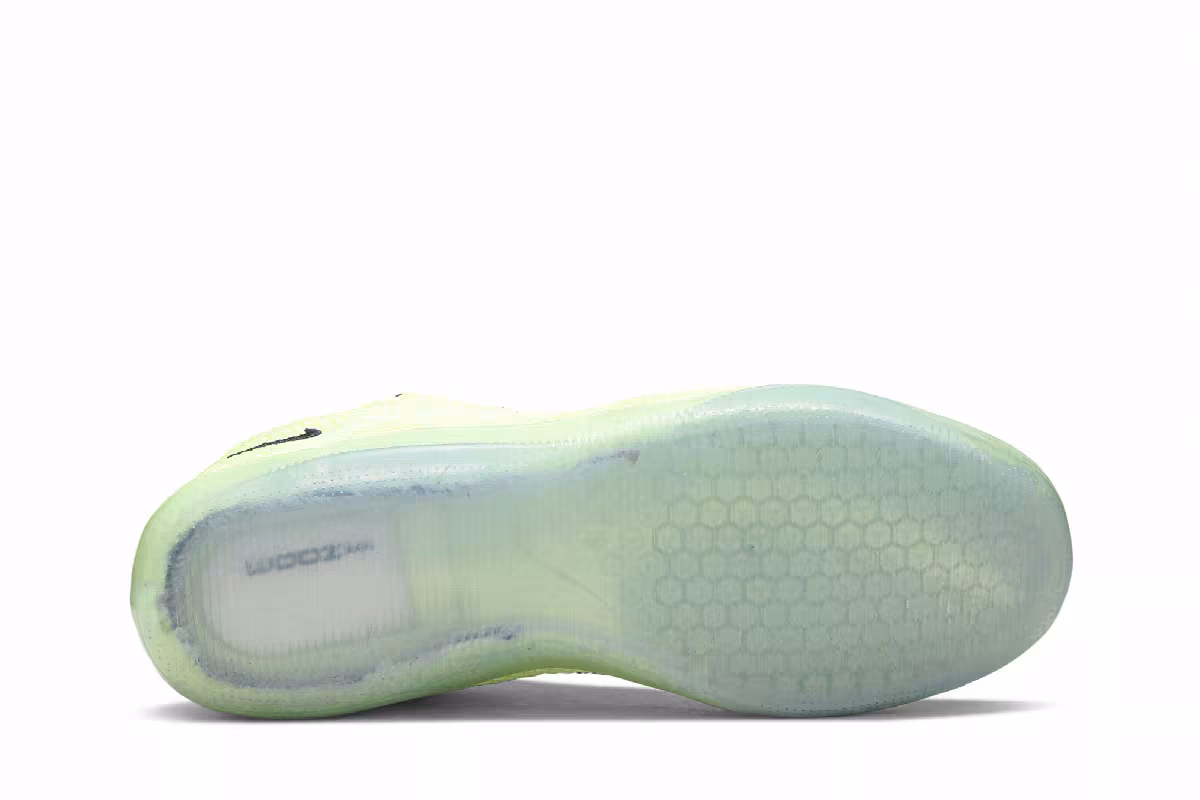 Nike Kobe 11 Elite Low 4KB Ghost of Christmas Past, view 5