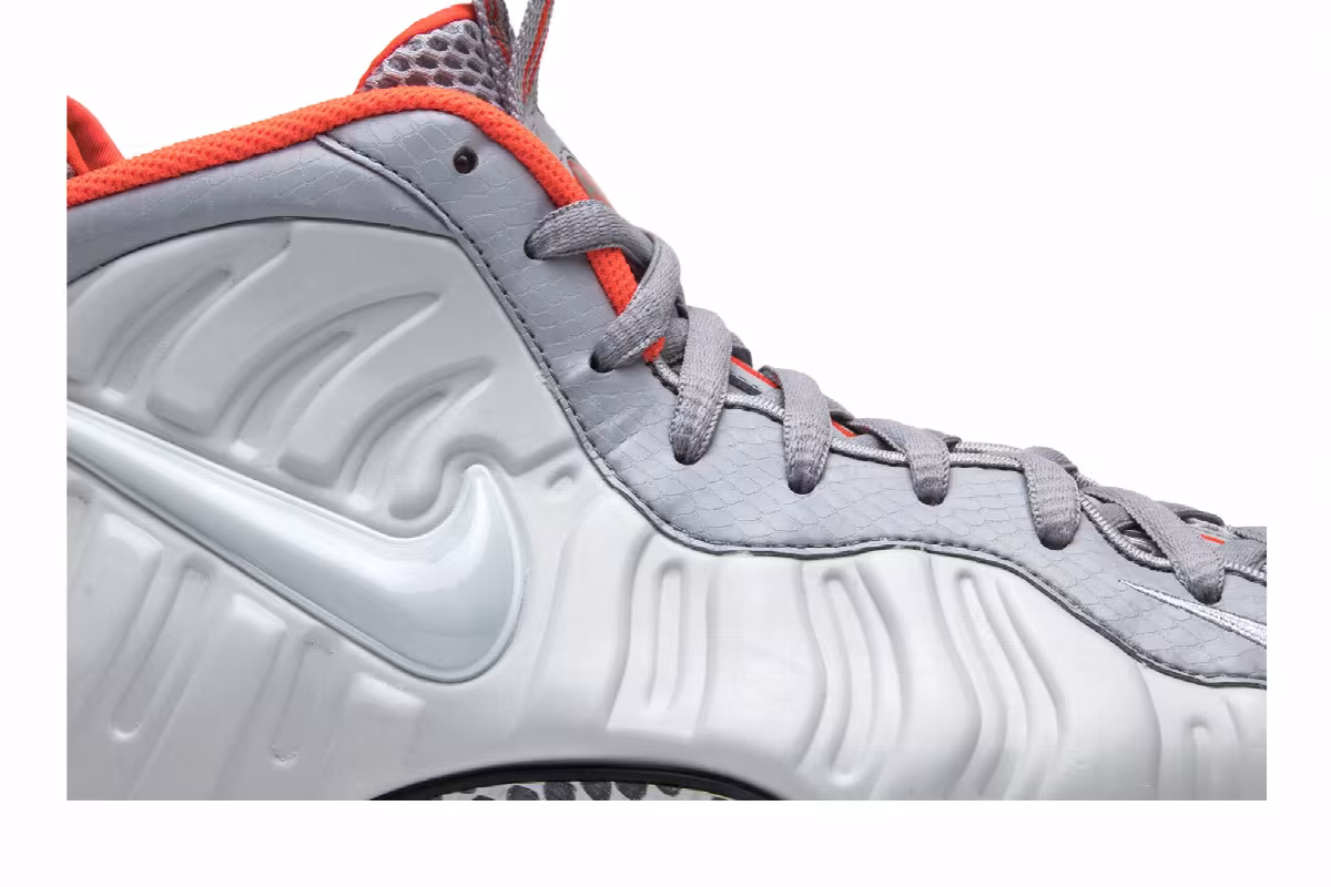 Nike Air Foamposite Pro Premium Pure Platinum, view 3