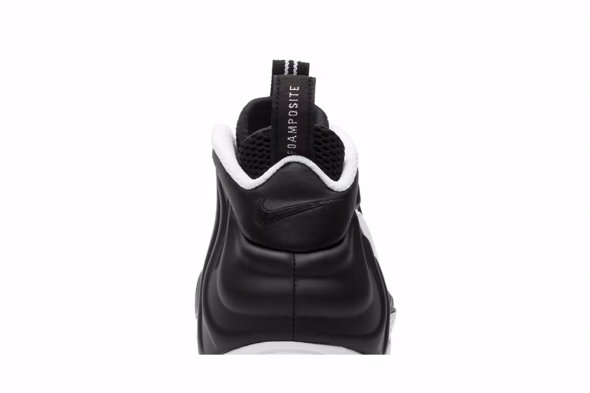Nike Air Foamposite Pro Dr. Doom 2016, view 8