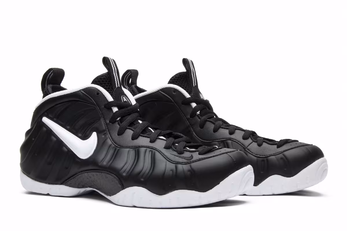 Nike Air Foamposite Pro Dr. Doom 2016, view 9