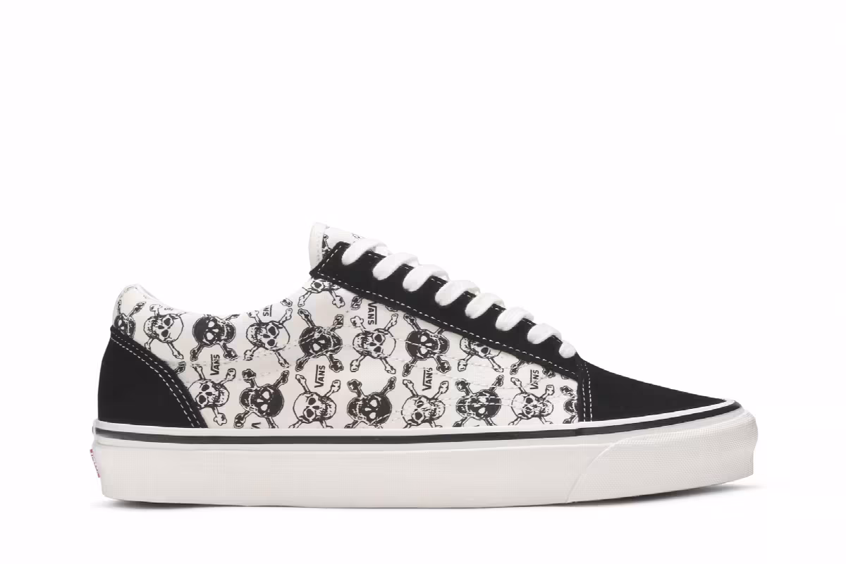 Vans Old Skool 36 DX Skulls, view 2