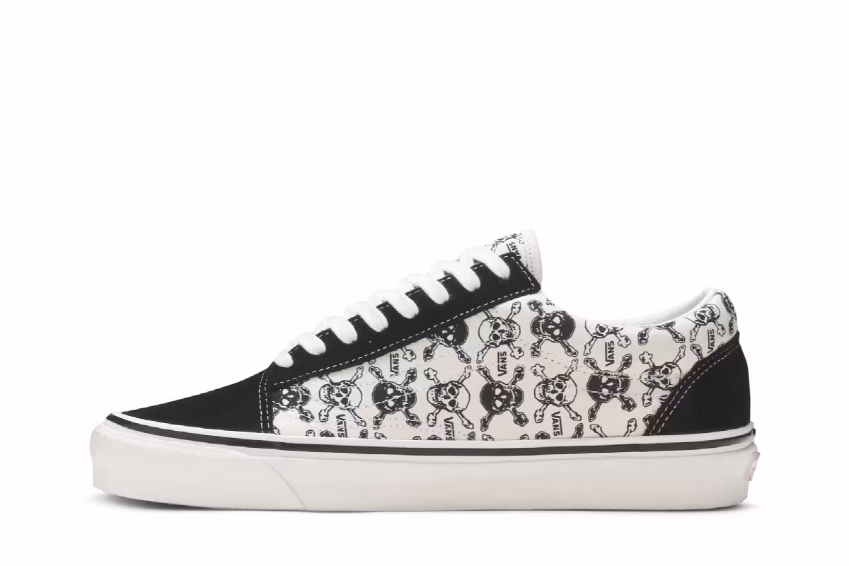 Vans Old Skool 36 DX Skulls, view 4