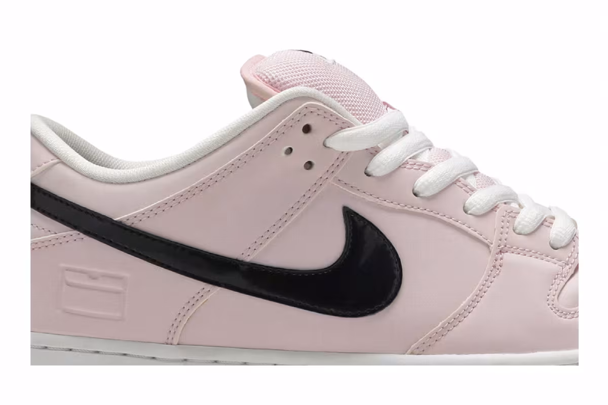 Nike SB Dunk Low Pink Box, view 3