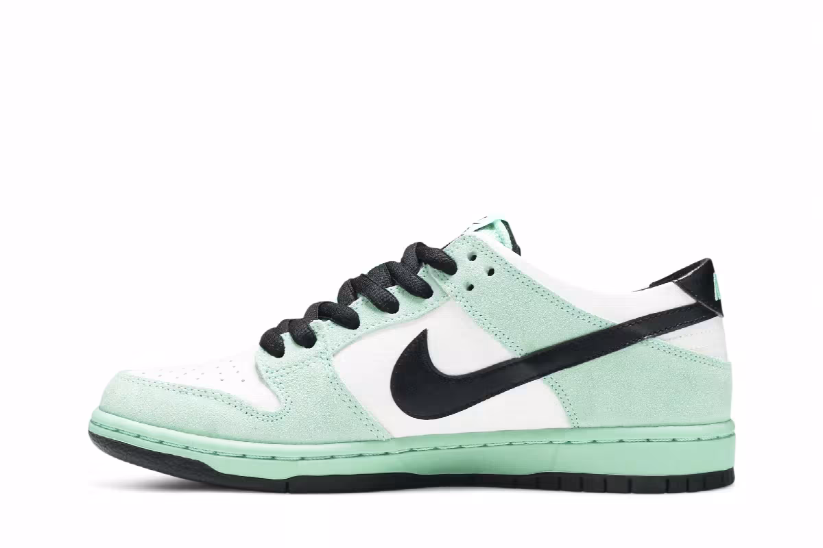 Nike SB Dunk Low Sea Crystal, view 4