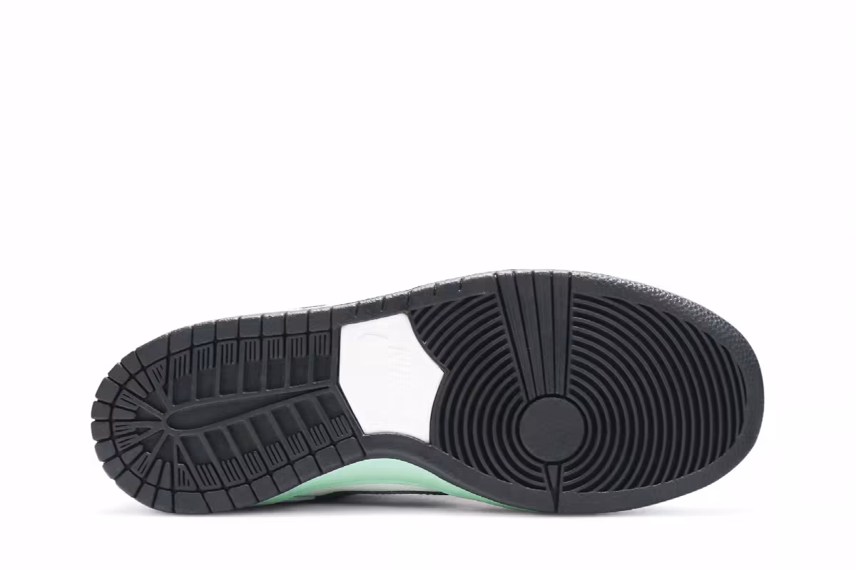 Nike SB Dunk Low Sea Crystal, view 5