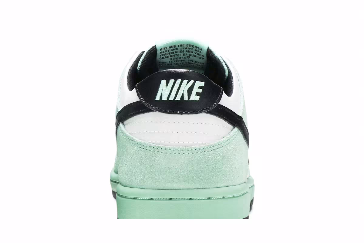 Nike SB Dunk Low Sea Crystal, view 8