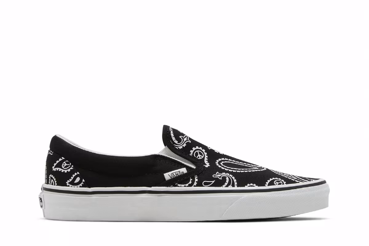 Vans Classic Slip-On Peace Paisley - Black, view 2