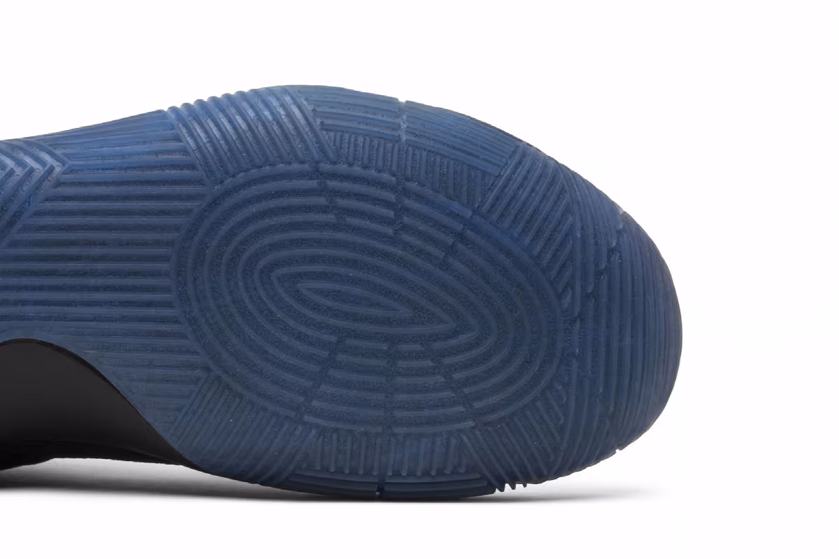 Nike Kyrie 2 Duke, view 6