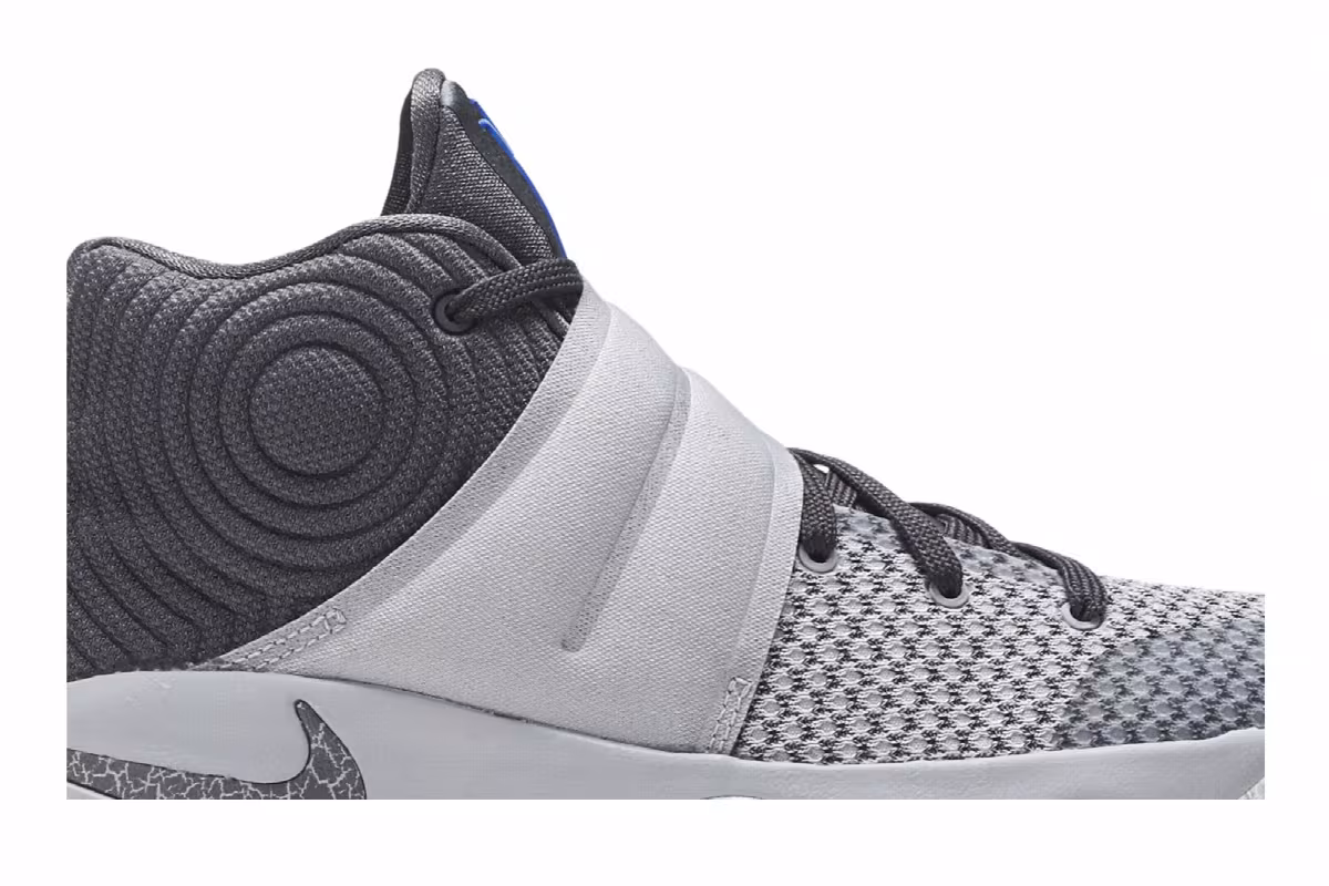 Nike Kyrie 2 Omega, view 3