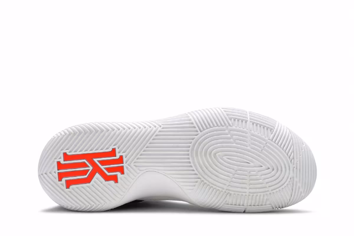 Nike Kyrie 2 Crossover, view 5