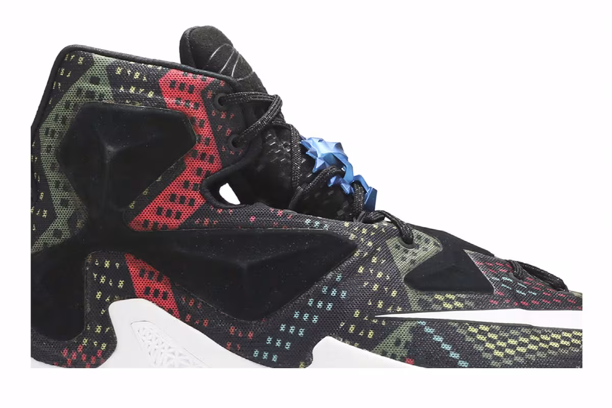 Nike LeBron 13 BHM, view 3