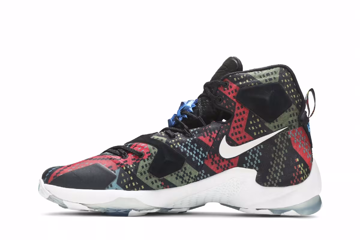 Nike LeBron 13 BHM, view 4