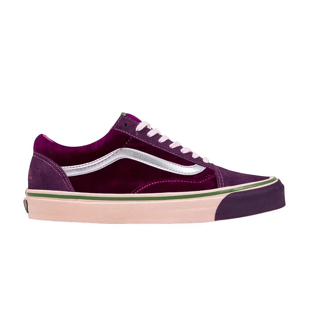 Feature x Vans Vault OG Old Skool LX Sinners Club