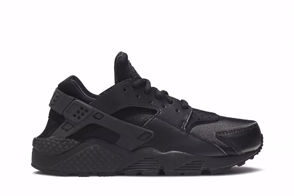 Nike Women's Air Huarache Run Triple Black, view 2