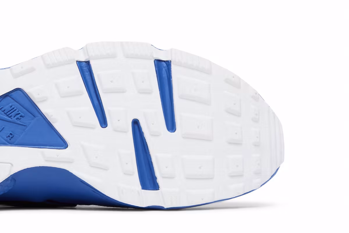 Undefeated x Nike Air Huarache Run Premium QS undefeated, view 6