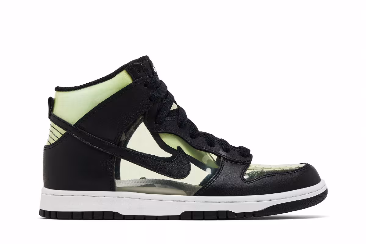 Comme des Garçons x Nike Dunk High Clear, view 2