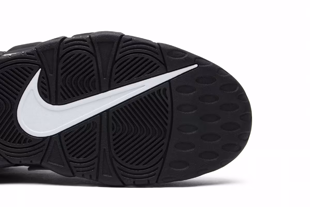 Nike Air More Uptempo Black White 2016, view 6