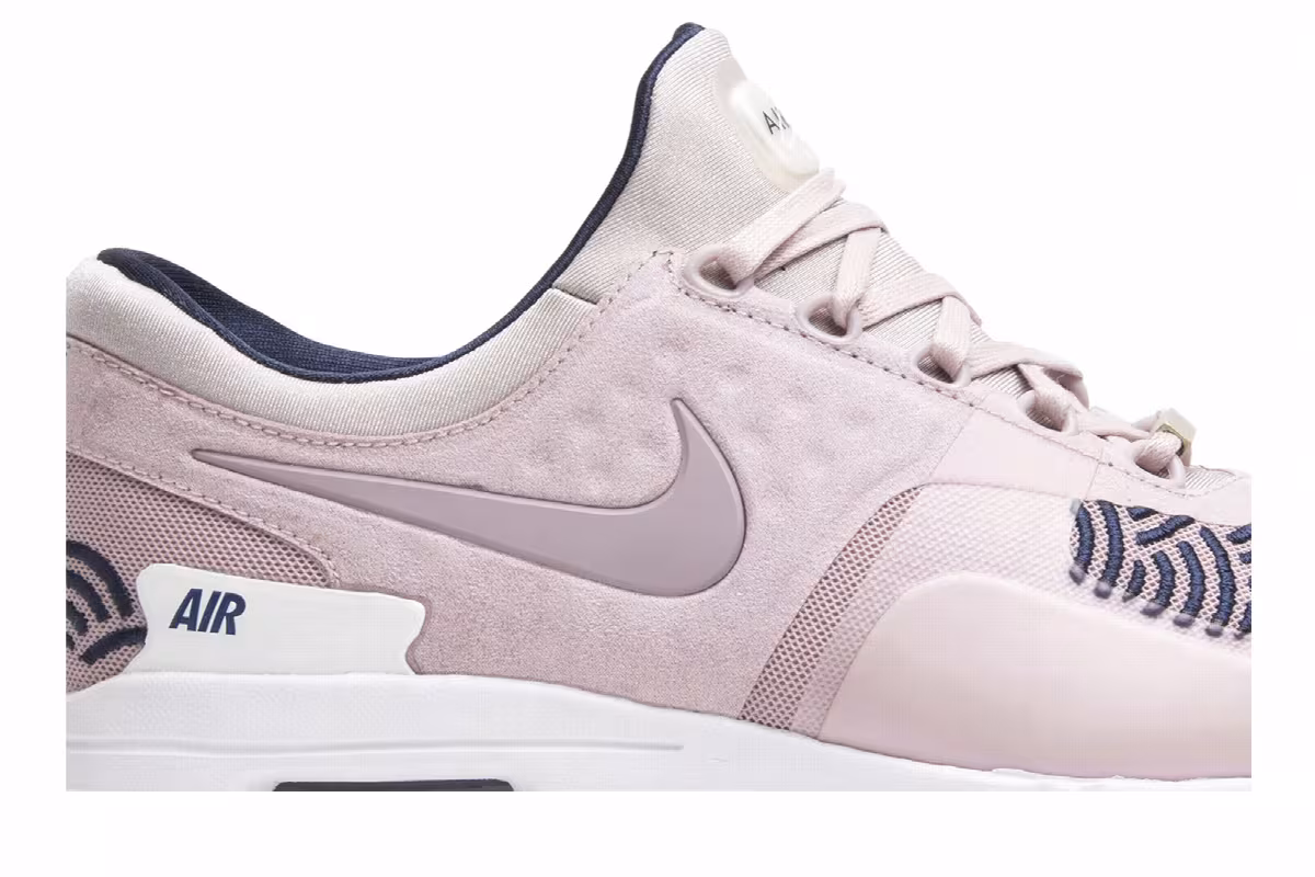 Nike Women's Air Max Zero LOTC Tokyo, view 3