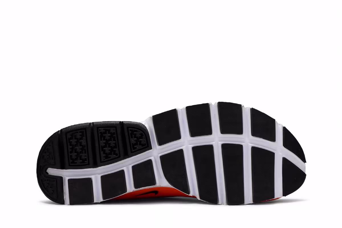 Nike Sock Dart SE Total Crimson, view 5