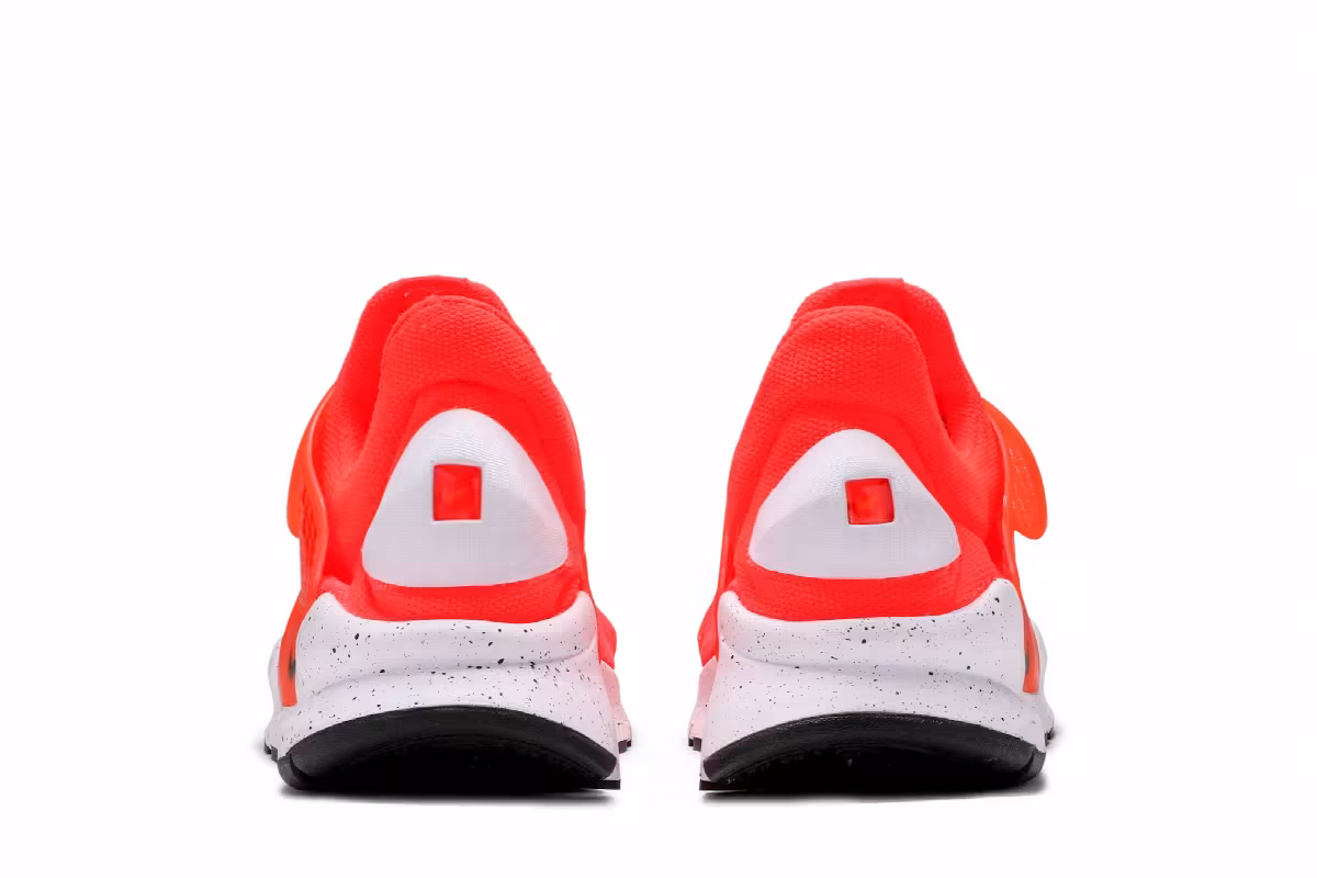 Nike Sock Dart SE Total Crimson, view 7