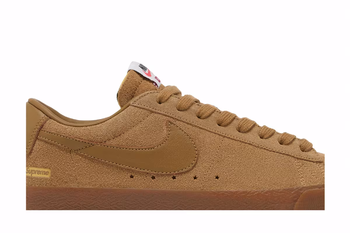 Supreme x Nike SB Blazer Low GT Golden Beige, view 3