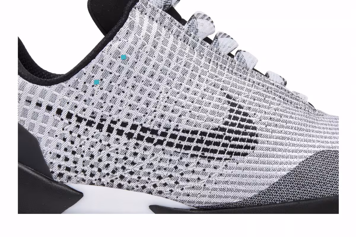 Nike HyperAdapt 1.0 Metallic Silver, view 3