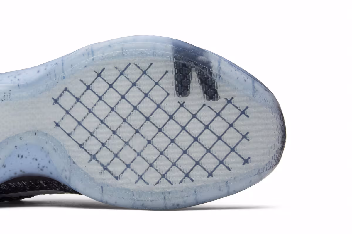 Nike Kobe 10 Elite Premium HTM Oreo, view 6