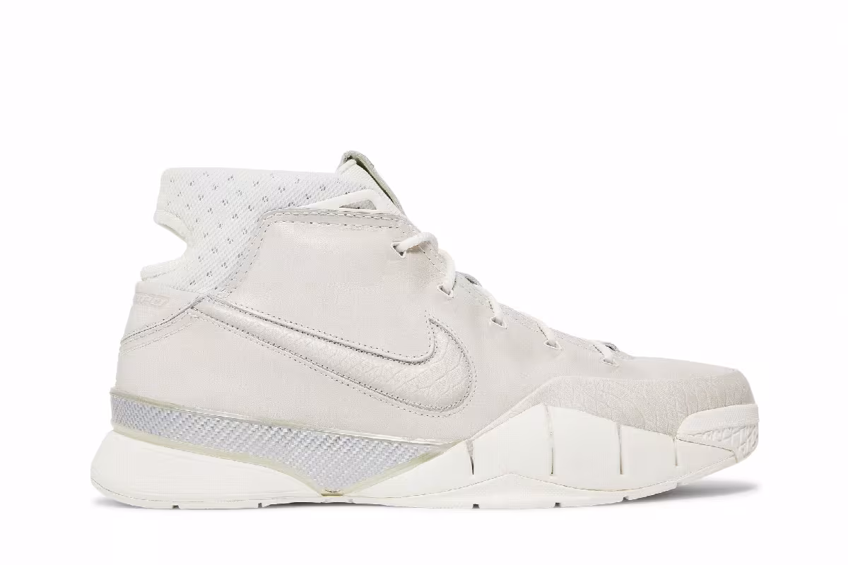 Nike Zoom Kobe 1 Fade To Black, view 2