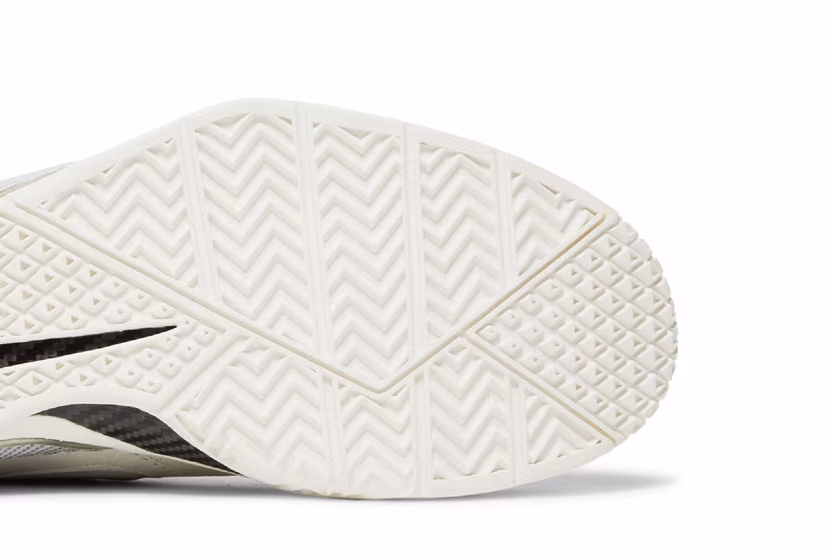 Nike Zoom Kobe 1 Fade To Black, view 6