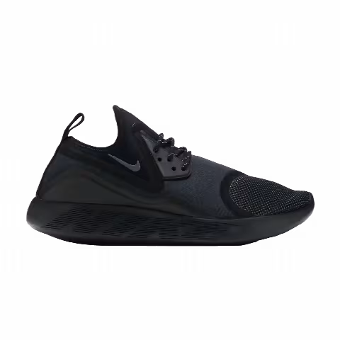 Nike Lunarcharge Essential 'Triple Black'