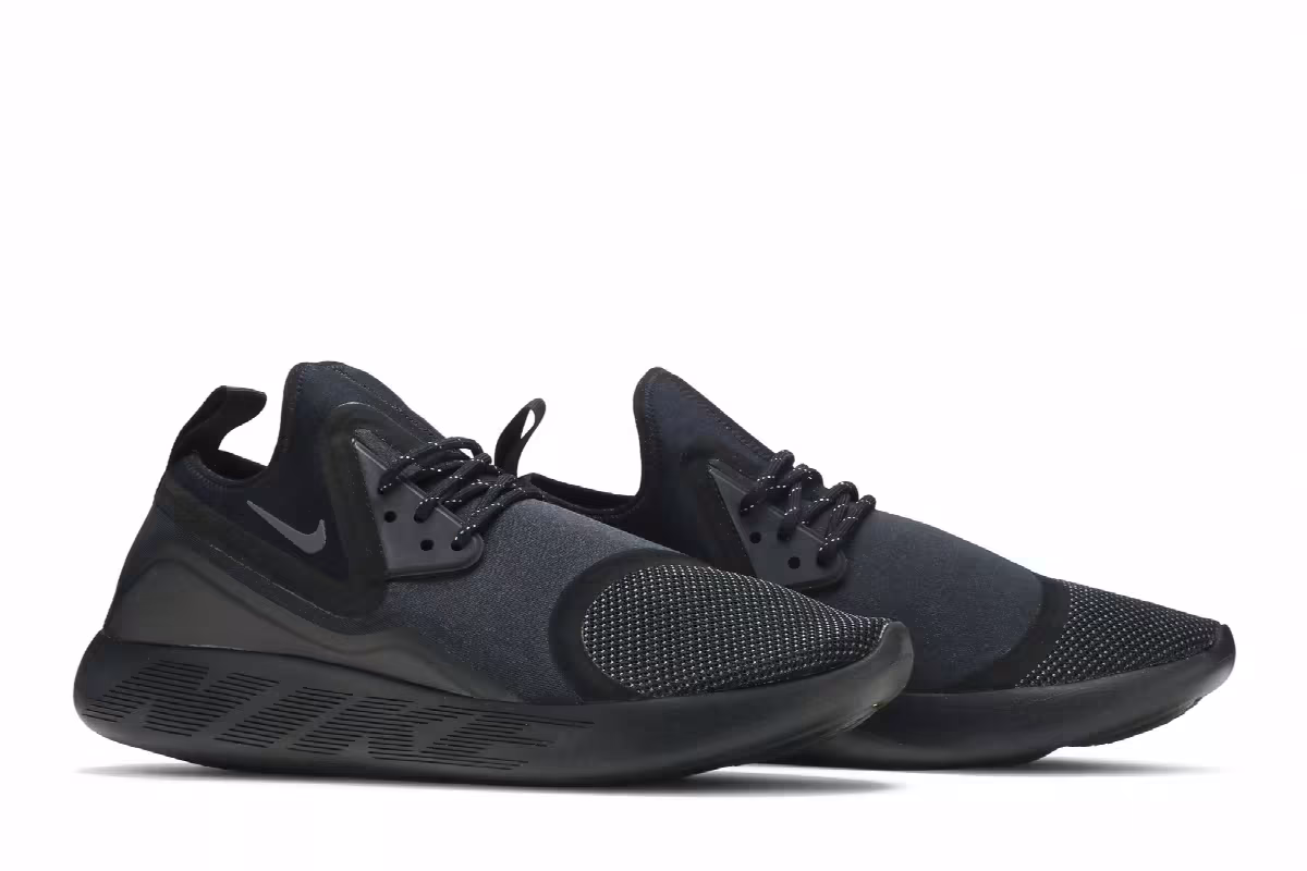 Nike Lunarcharge Essential Triple Black, view 9