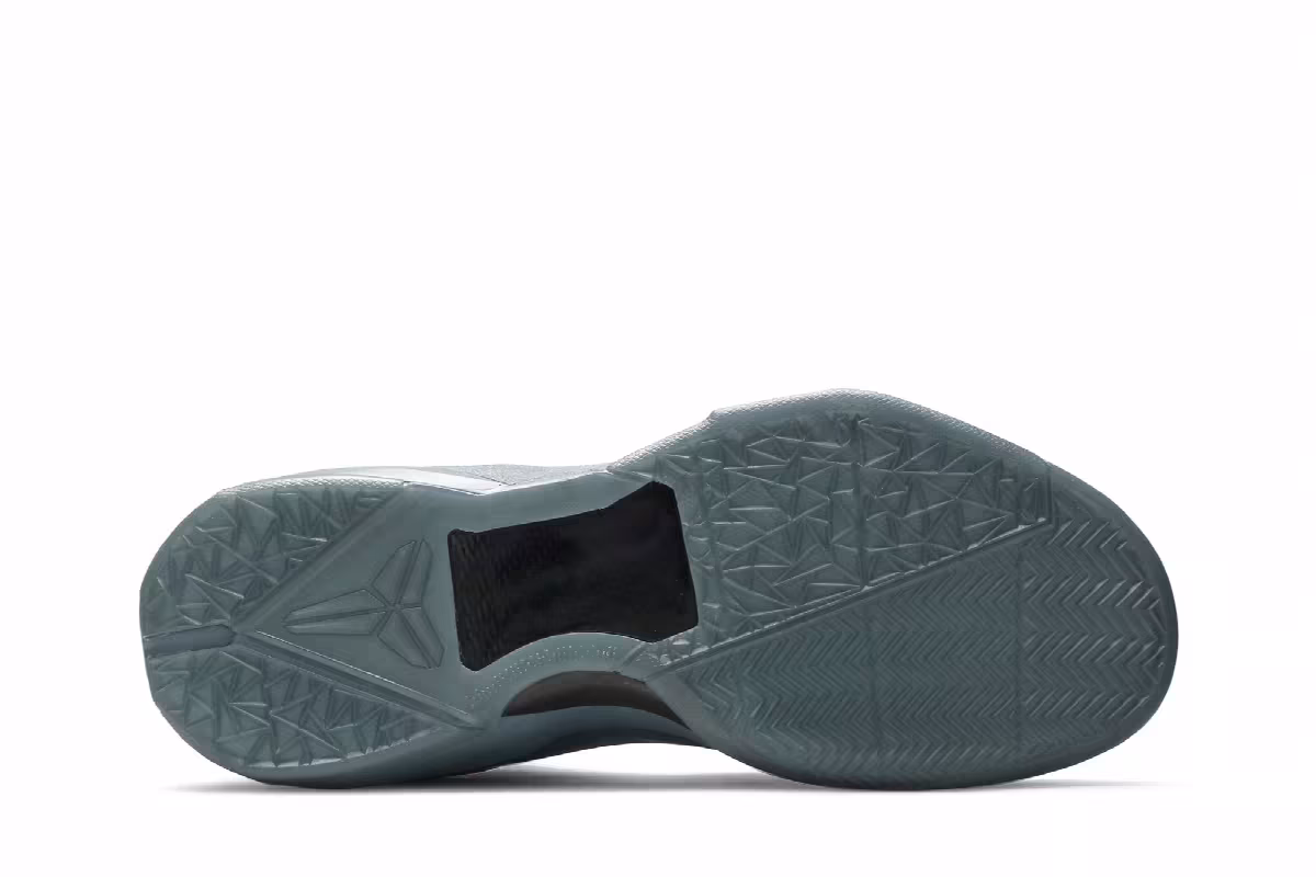 Nike Zoom Kobe 7 Fade To Black, view 5