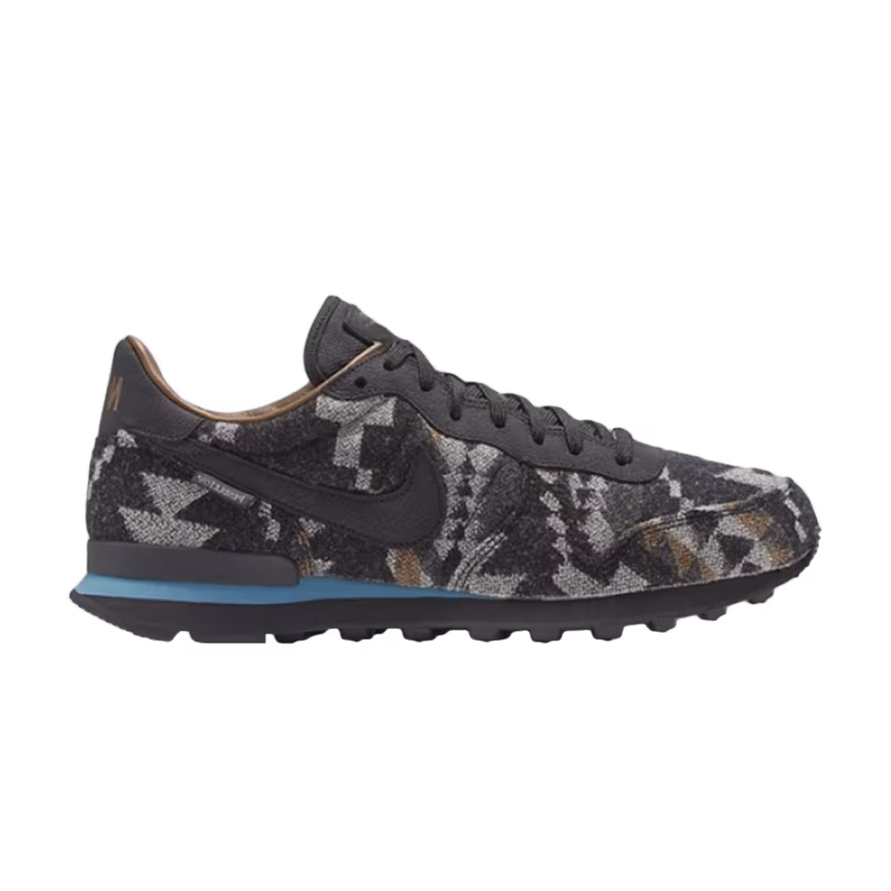 Nike Internationalist PND QS