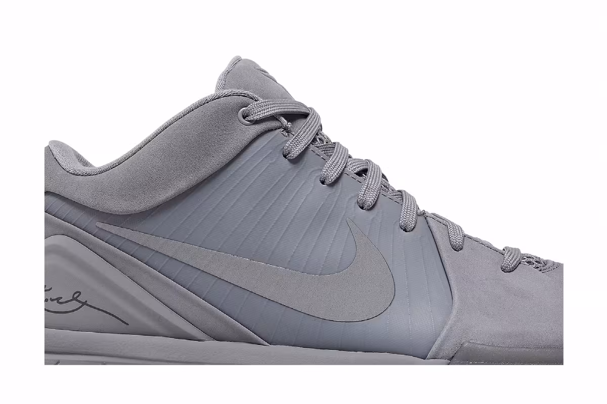 Nike Zoom Kobe 4 Fade To Black, view 3