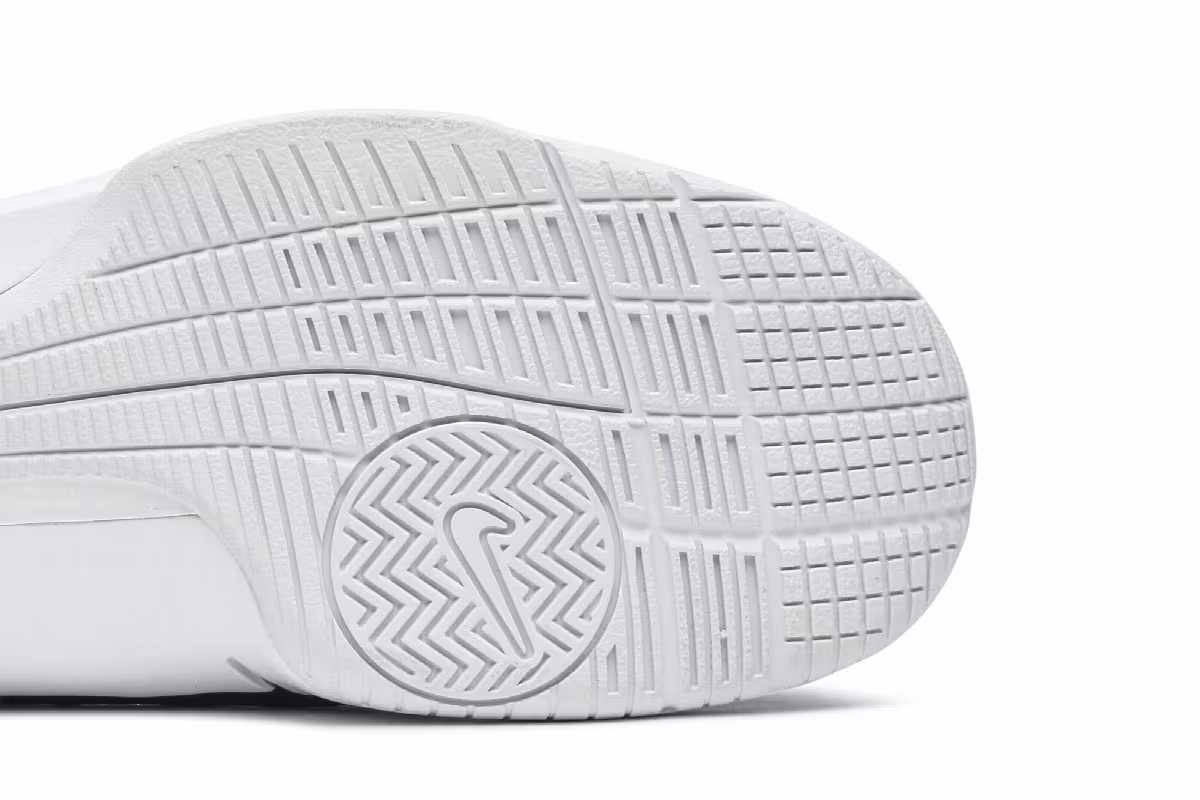 Nike Hyperdunk Lux Black White, view 6