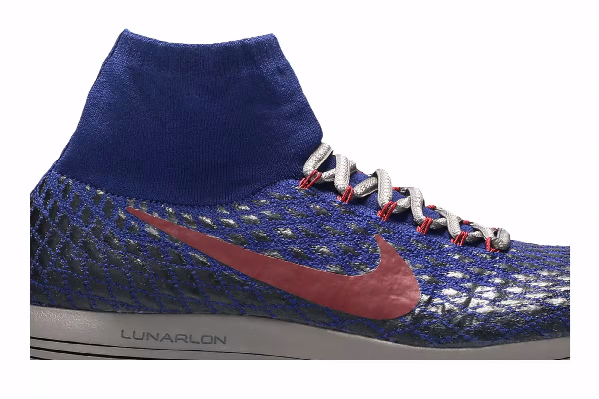 Gyakusou x NikeLab LunarEpic Flyknit Shield Deep Royal Blue, view 3